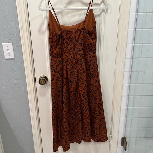 Nordstrom Row A Square Neck Cheetah Midi Dress - Picture 11 of 12